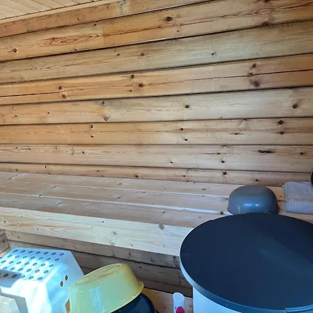 Camping Himos, Wood Sauna & Hot Tub X 6 Persons *