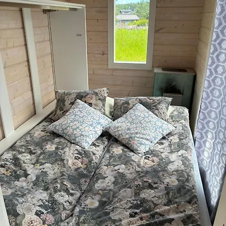 Himos, Wood Sauna & Hot Tub X 6 Persons Camping Jämsä